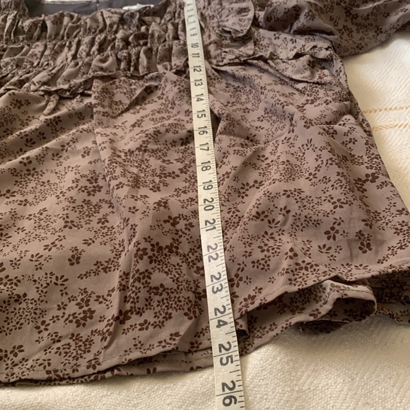 Floral Ruffle Blouse - Brown - Picture 16 of 16